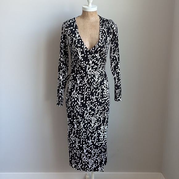 NWOT DVF X Target Long Sleeve Midi Sea Spots Black Wrap Dress Size XS - Picture 5 of 6